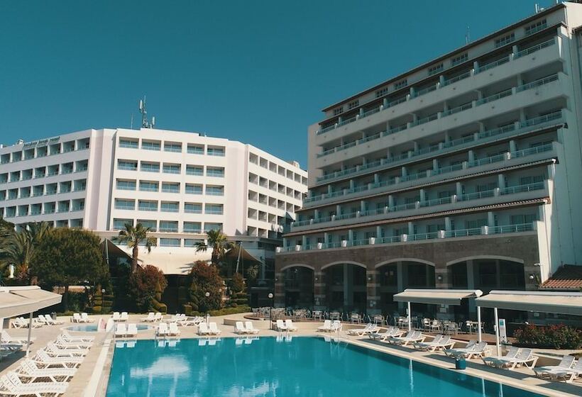 Batıhan Beach Resort & Spa