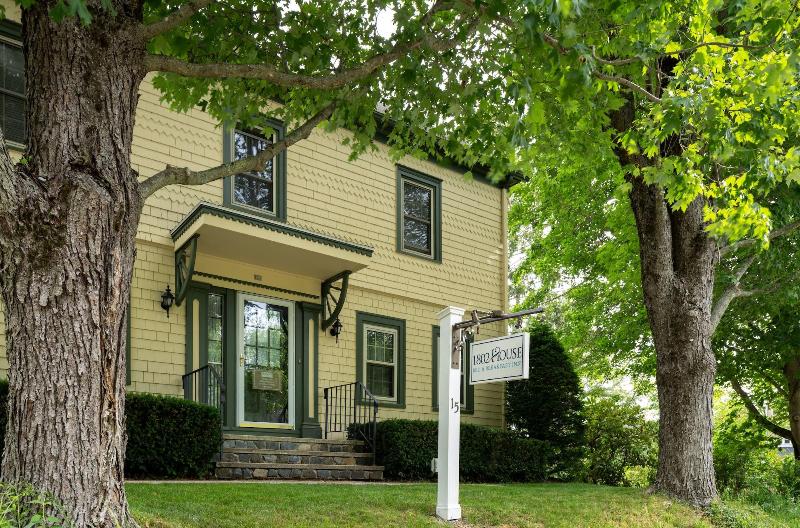 호텔 1802 House Bed And Breakfast