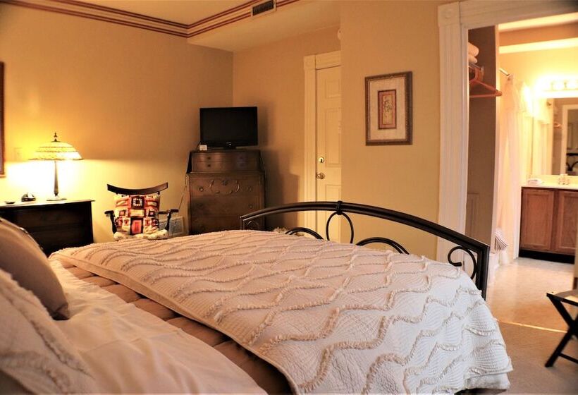 בית מלון כפרי 50 Lincoln Short North Bed & Breakfast