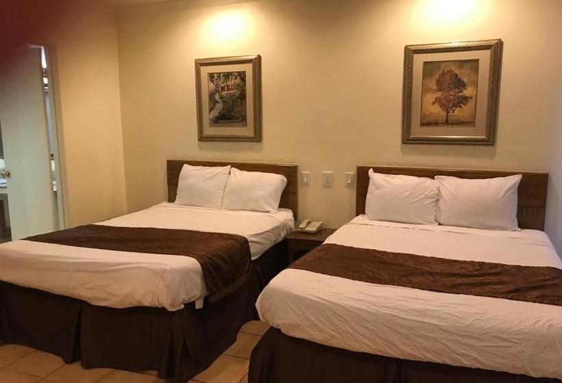 호텔 777 Motor Inn