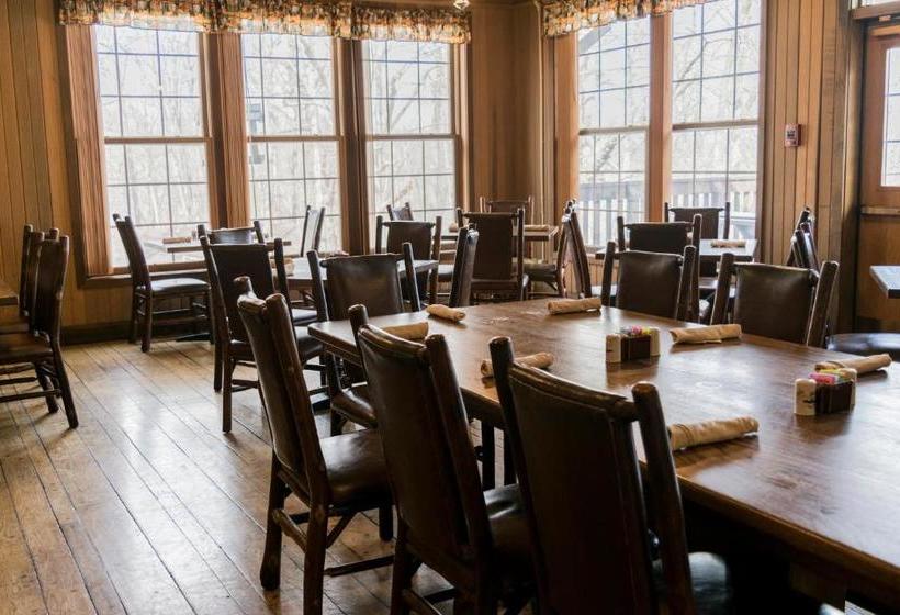 酒店 Abe Martin Lodge & Cabins