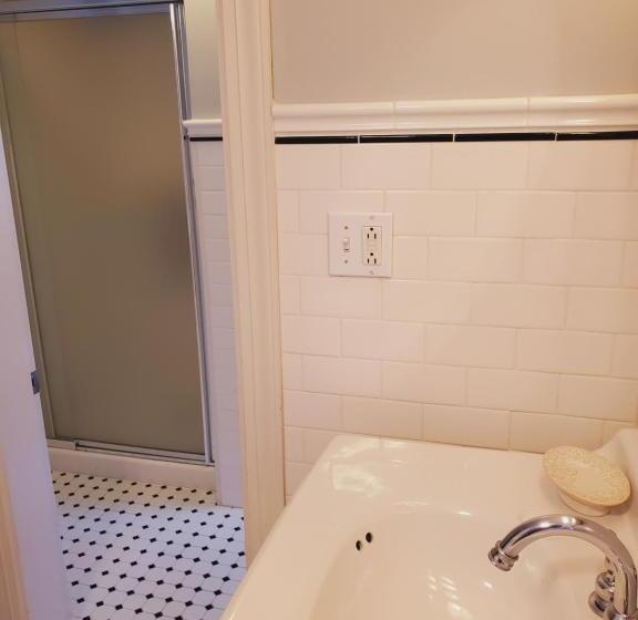 فندق Adair Country Inn & Restaurant