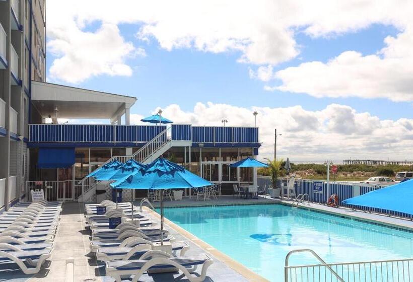 Отель Adventurer Oceanfront Inn