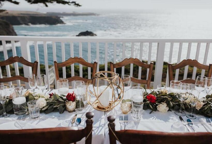 فندق Agate Cove Inn