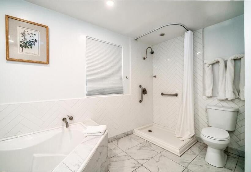 فندق Agate Cove Inn