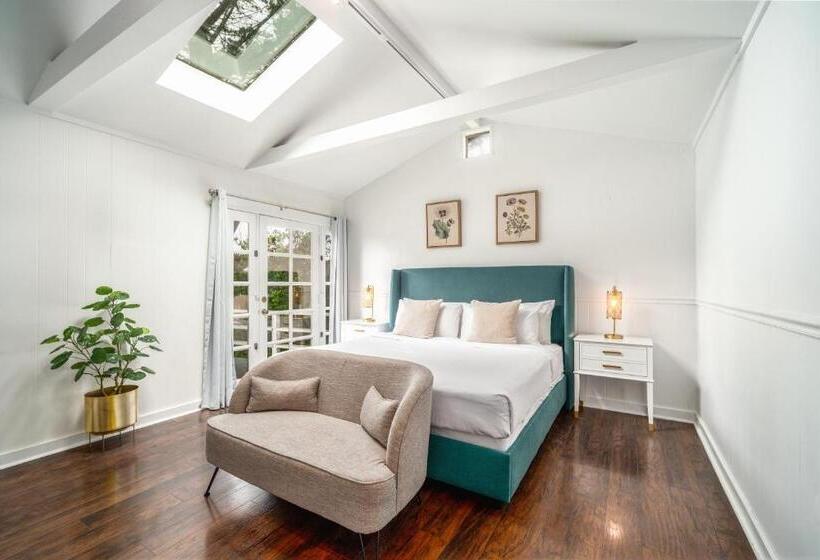 فندق Agate Cove Inn