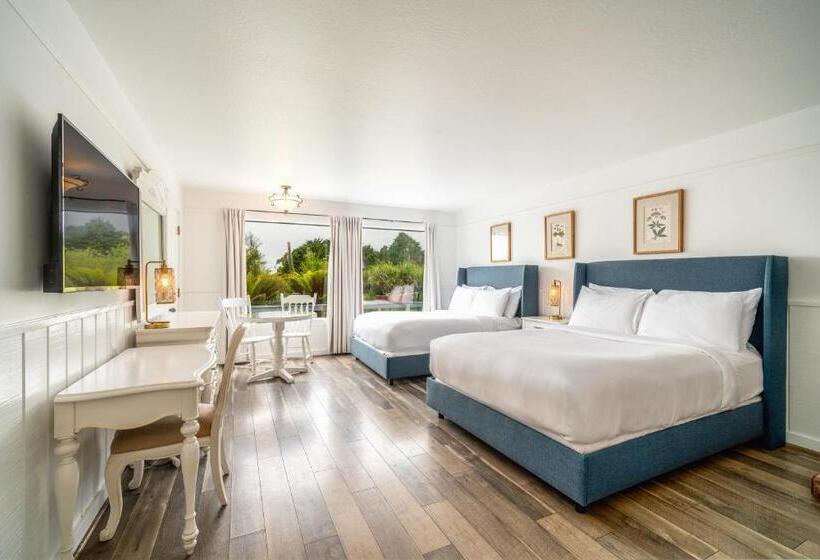 فندق Agate Cove Inn