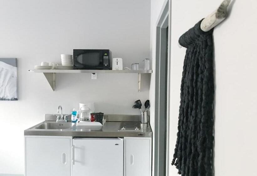 فندق Airport Inn