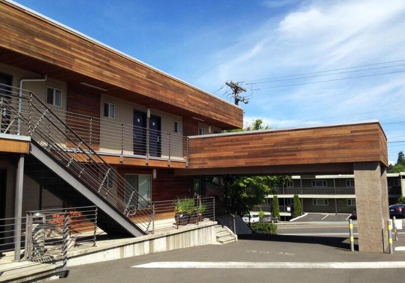 Отель Aladdin Inn And Suites