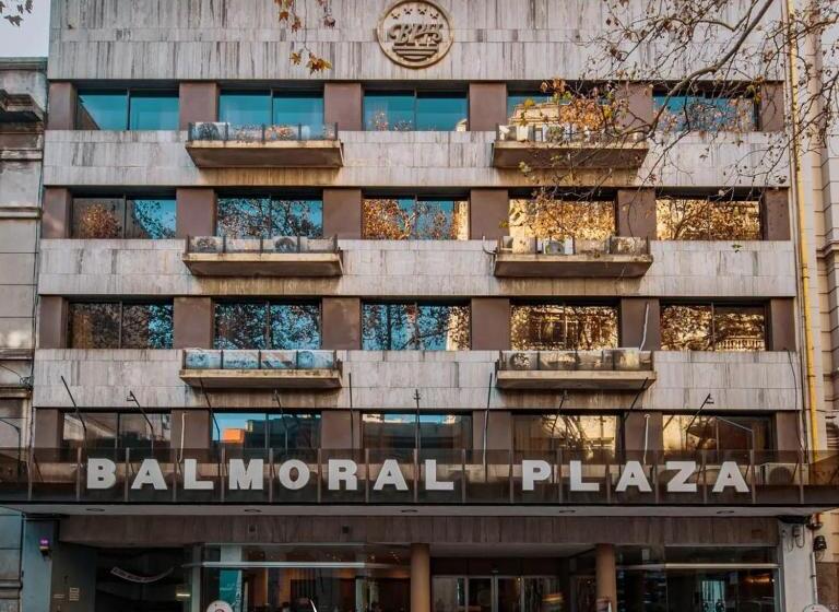 هتل Balmoral Plaza