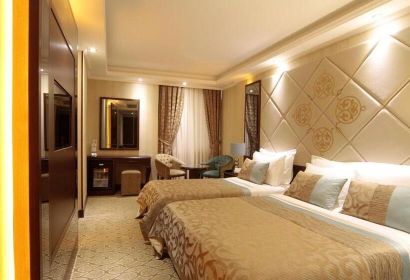 The Parma Hotel Downtown