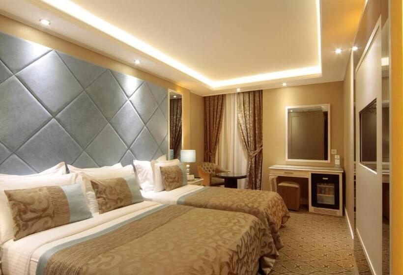 The Parma Hotel Downtown