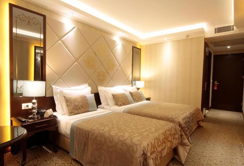 The Parma Hotel Downtown