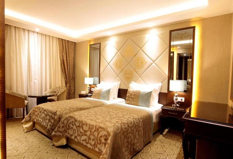 The Parma Hotel Downtown