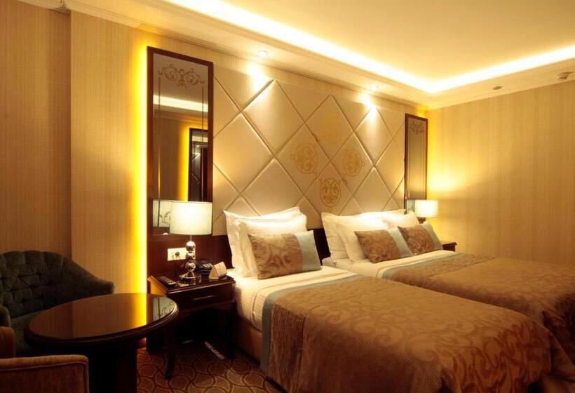 The Parma Hotel Downtown