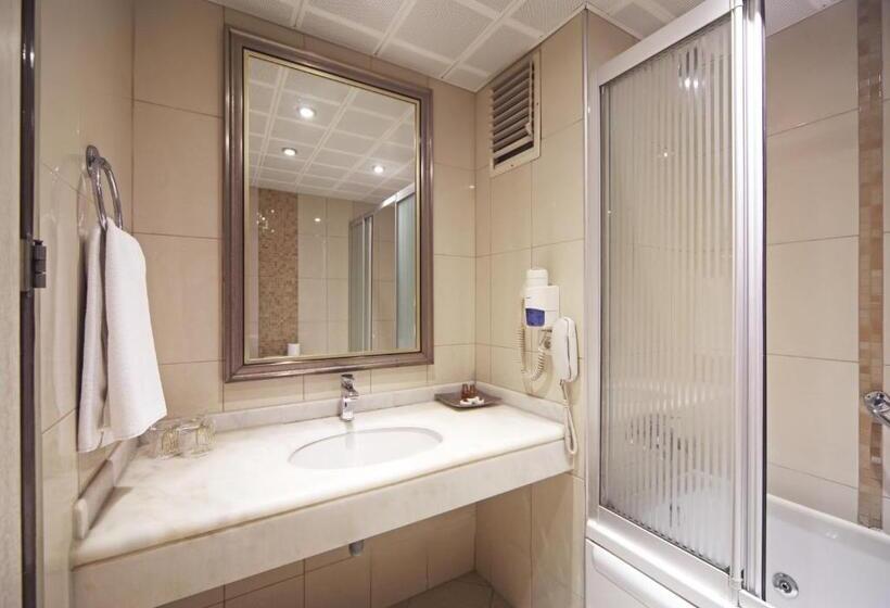 The Parma Hotel Downtown