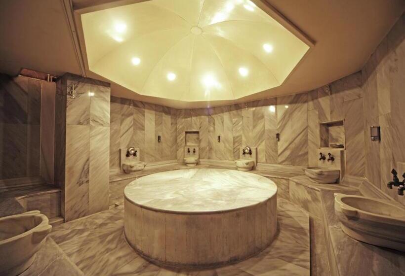 The Parma Hotel Downtown