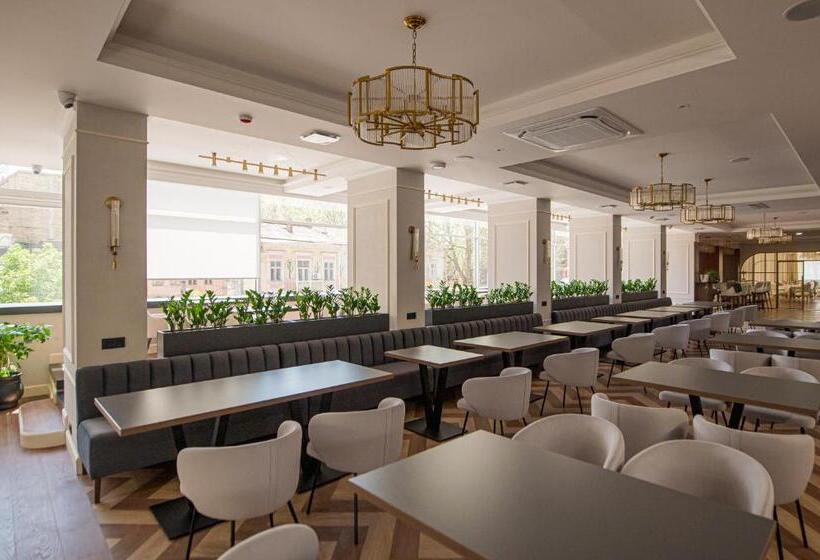 هتل Black Sea Central