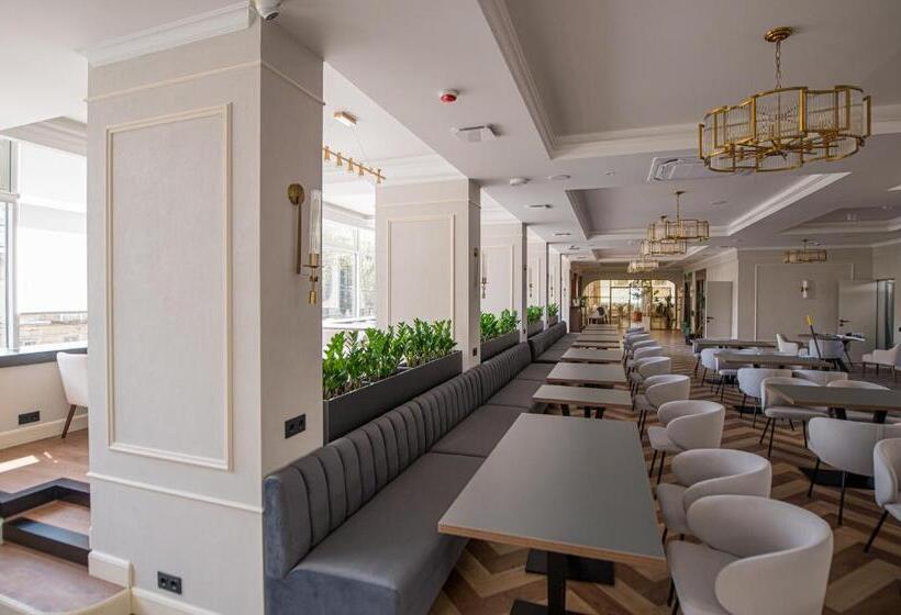 هتل Black Sea Central