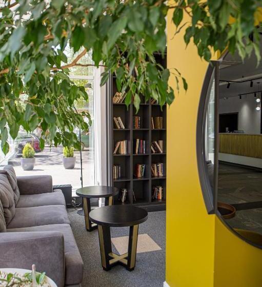 هتل Black Sea Central