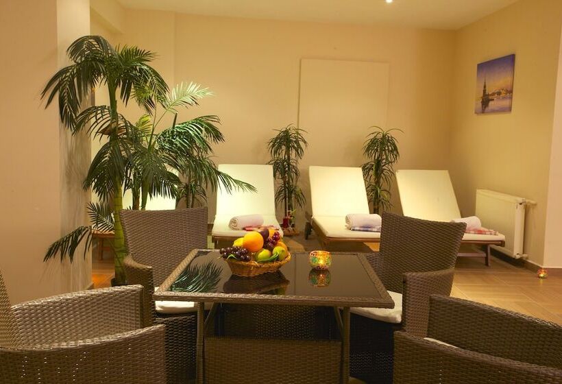 Carlton Hotel Old City