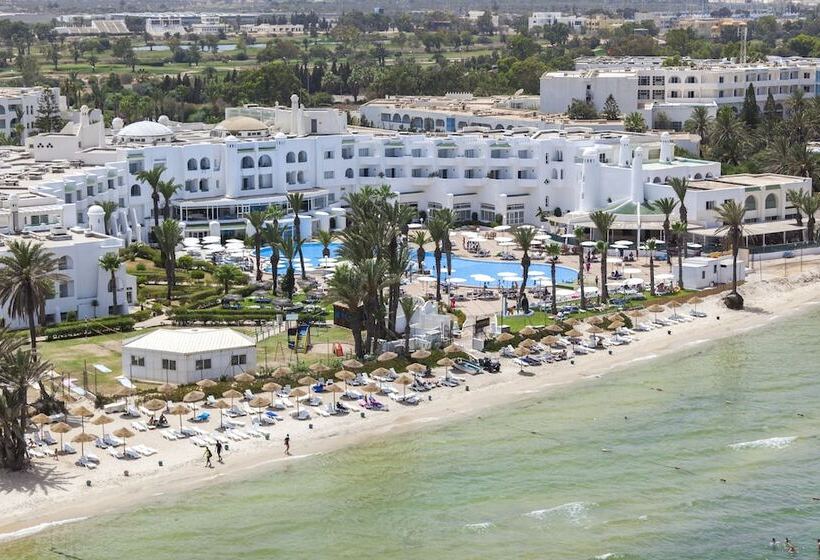 ホテル El Mouradi Skanes