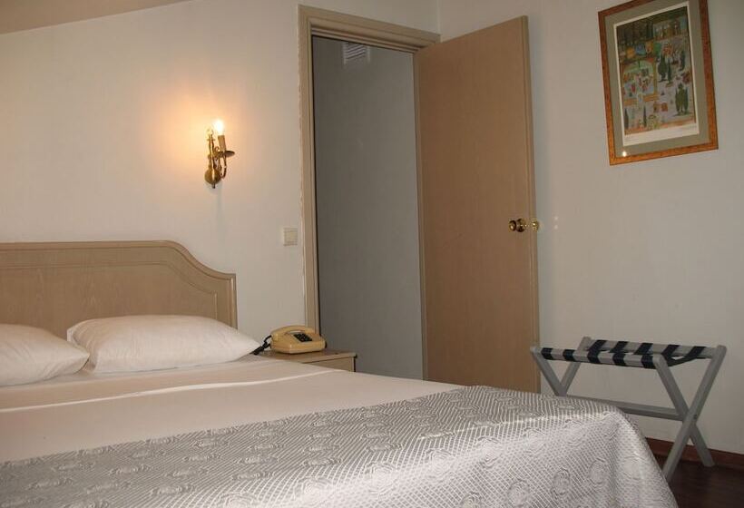 ホテル Febor Park