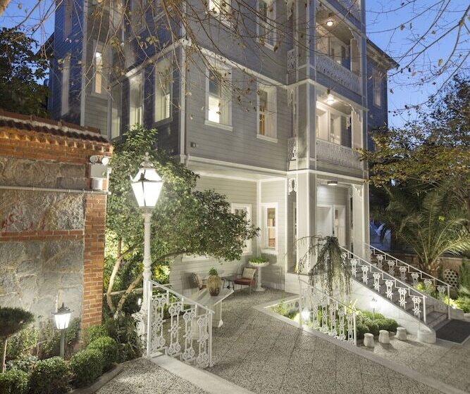 Hotel Hagia Sofia Mansions Istanbul, Curio Collection By Hilton