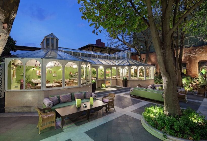 Hotel Hagia Sofia Mansions Istanbul, Curio Collection By Hilton