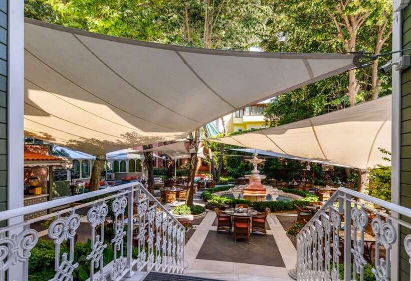 Hotel Hagia Sofia Mansions Istanbul, Curio Collection By Hilton