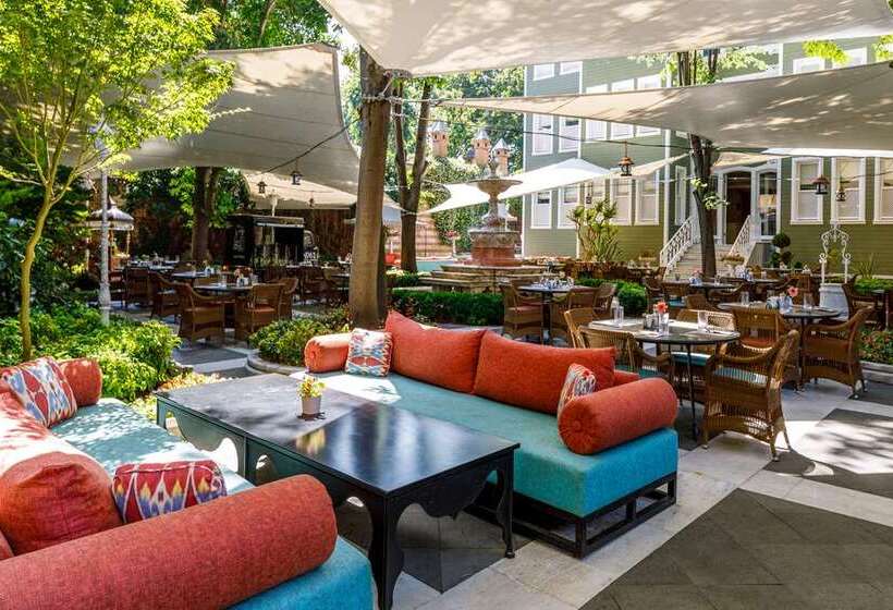 Hotel Hagia Sofia Mansions Istanbul, Curio Collection By Hilton