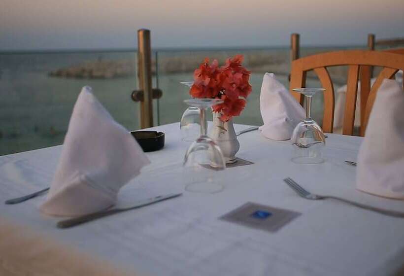 ホテル Les Palmiers