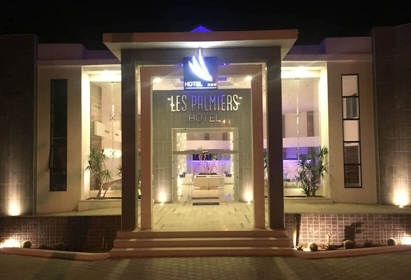 ホテル Les Palmiers