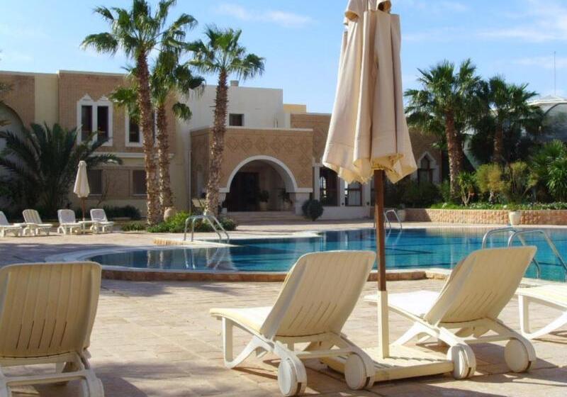 هتل Palm Beach Palace Tozeur
