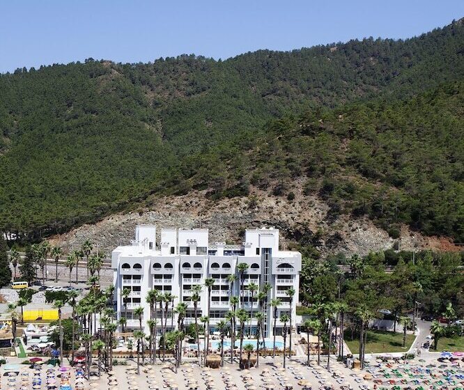 Quadas Hotel   Adults Only