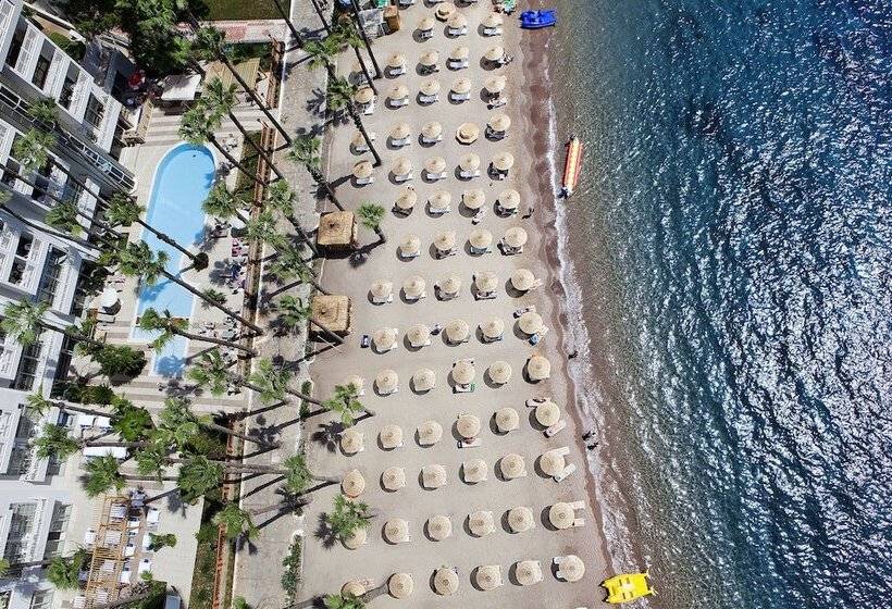 Quadas Hotel   Adults Only