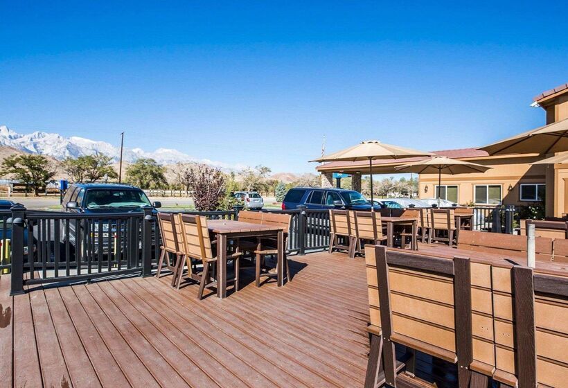 호텔 Quality Inn Lone Pine Near Mount Whitney