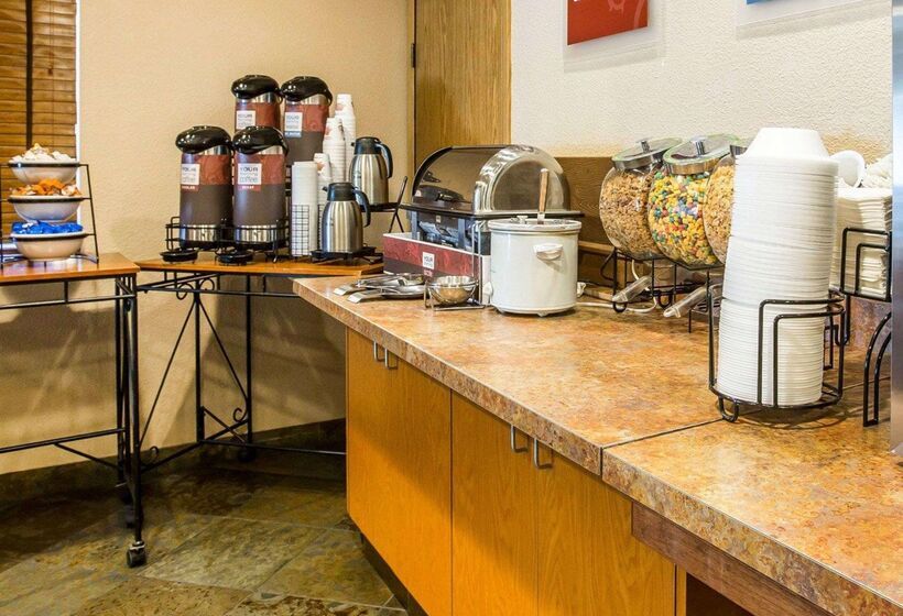 호텔 Quality Inn Lone Pine Near Mount Whitney