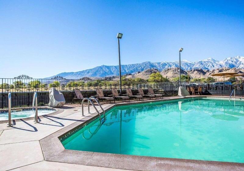 호텔 Quality Inn Lone Pine Near Mount Whitney