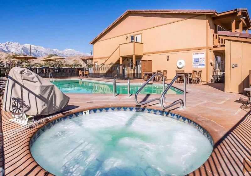 호텔 Quality Inn Lone Pine Near Mount Whitney
