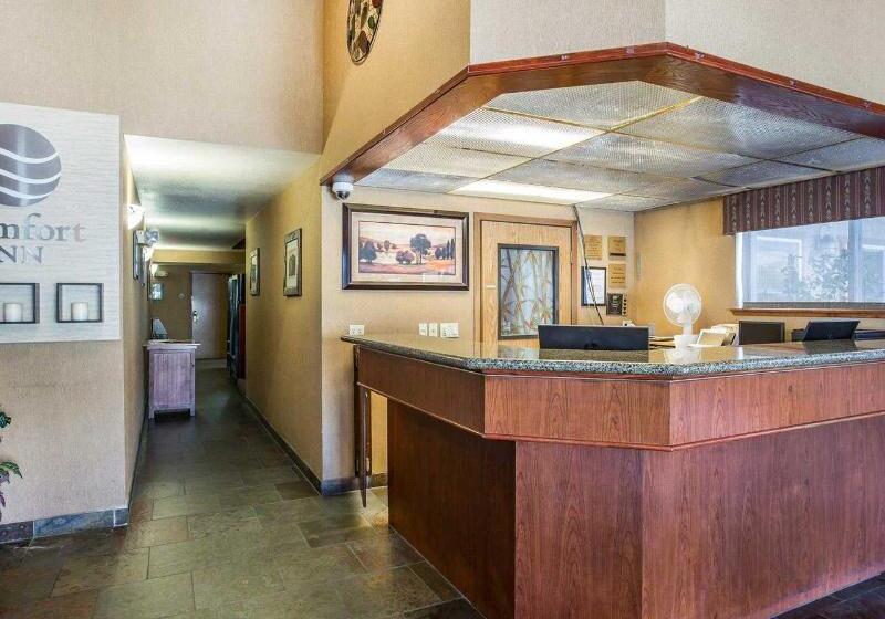 호텔 Quality Inn Lone Pine Near Mount Whitney