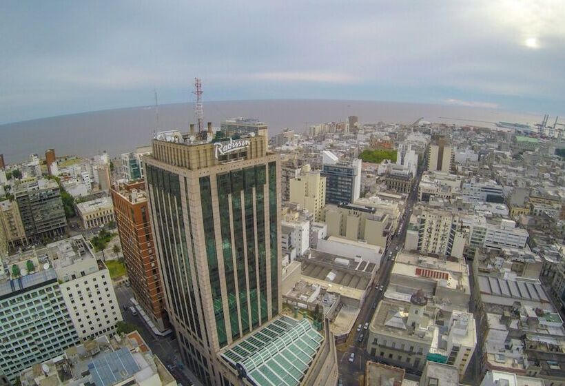 Отель Radisson Montevideo Victoria Plaza