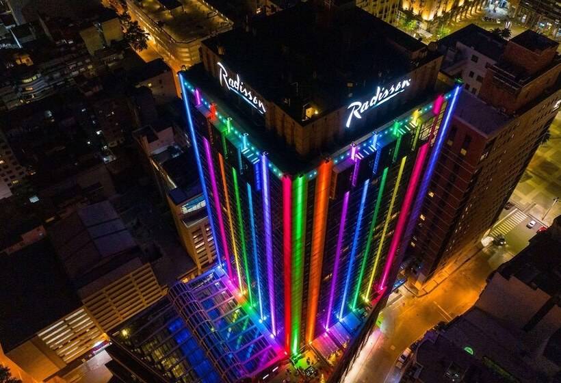 هتل Radisson Montevideo Victoria Plaza