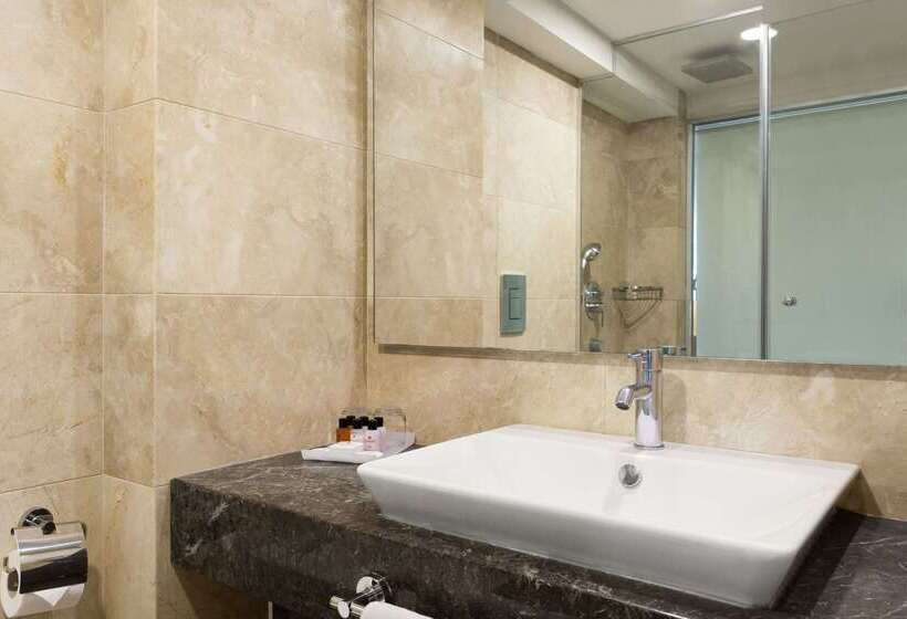 هتل Ramada Istanbul Grand Bazaar