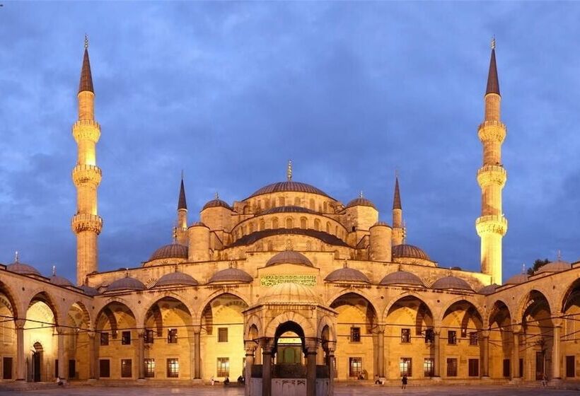 Hotel Ramada Istanbul Grand Bazaar