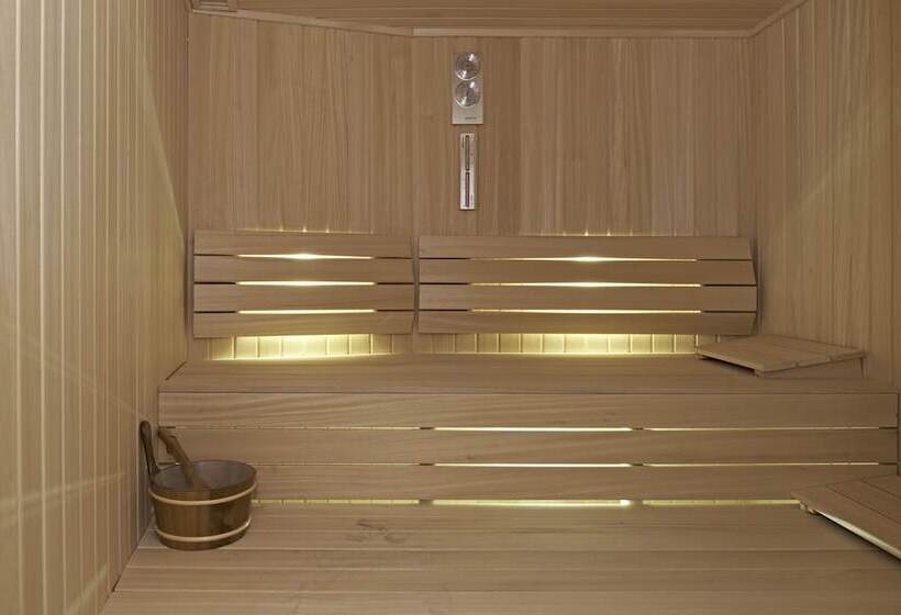 هتل Ramada Istanbul Grand Bazaar