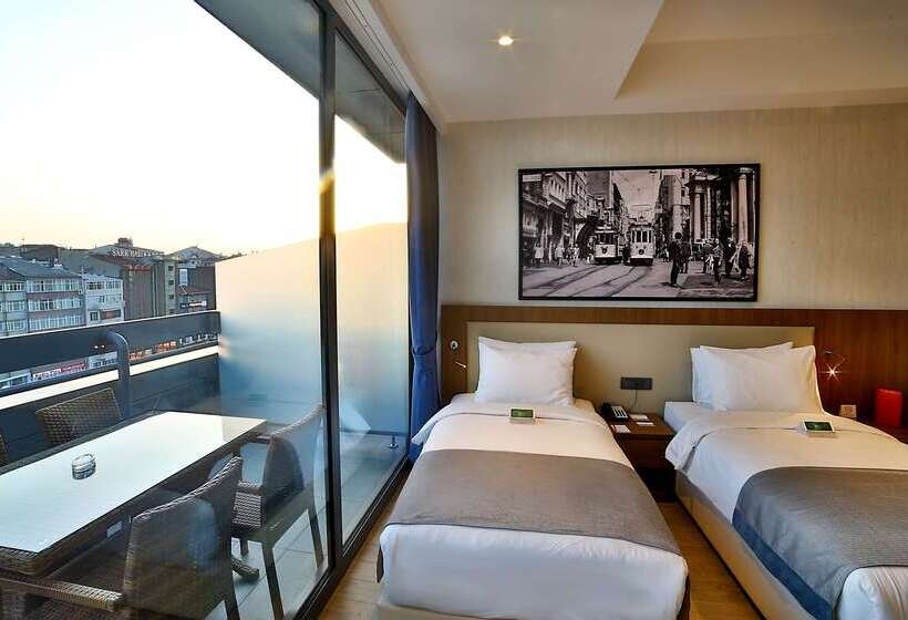 فندق Ramada By Wyndham Istanbul Old City
