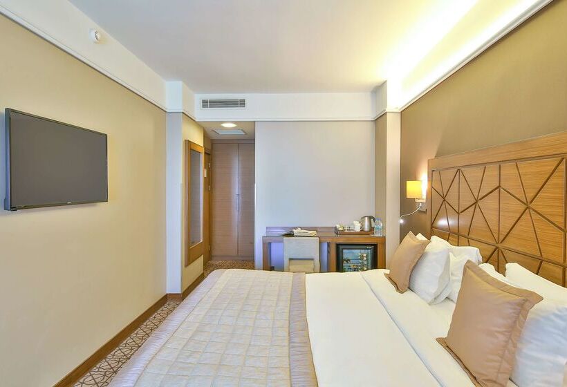 ホテル Ramada By Wyndham İstanbul Taksim