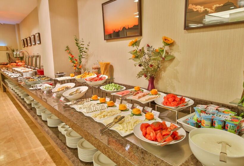 ホテル Ramada By Wyndham İstanbul Taksim