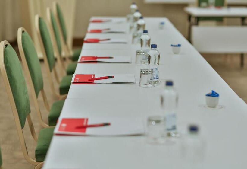 ホテル Ramada By Wyndham İstanbul Taksim